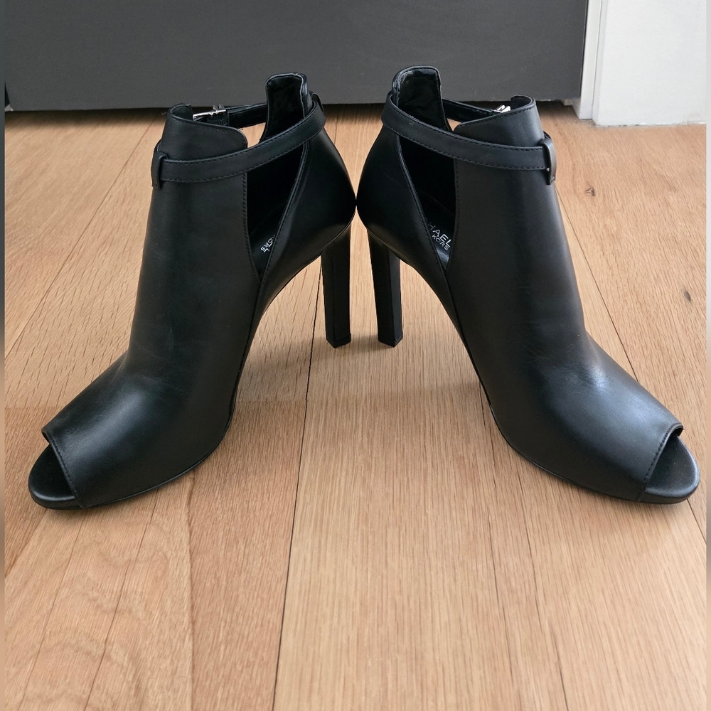 Michael Kors Black Leather Lawson Ankle Booties with Buckle - Picture 2 of 10